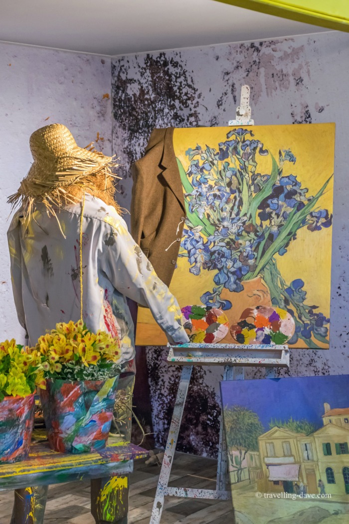 Art installation dedicated to Vincent Van Gogh