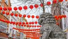 Lanterns and lion statues in London's Chinatown